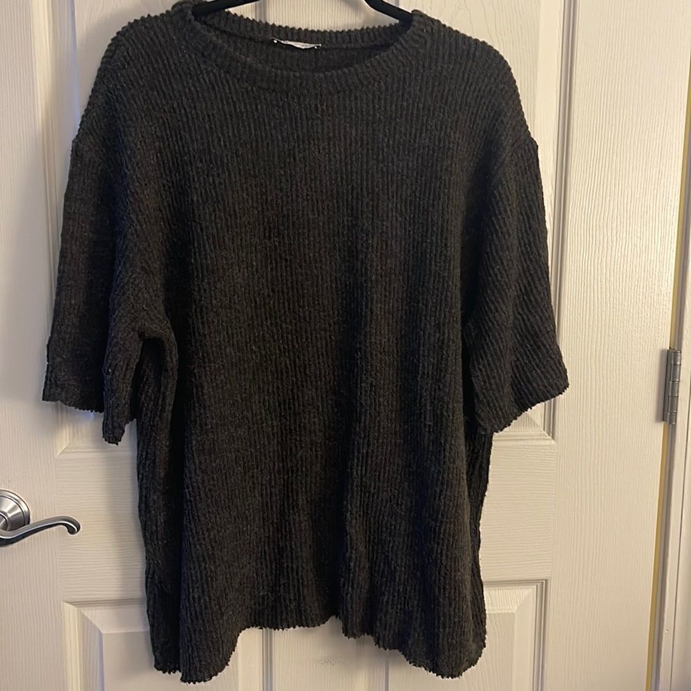 Zara gray short sleeve sweater
